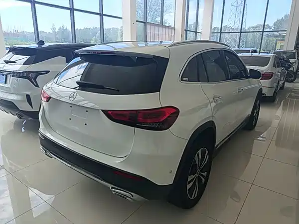 Mercedes-Benz GLA 2022