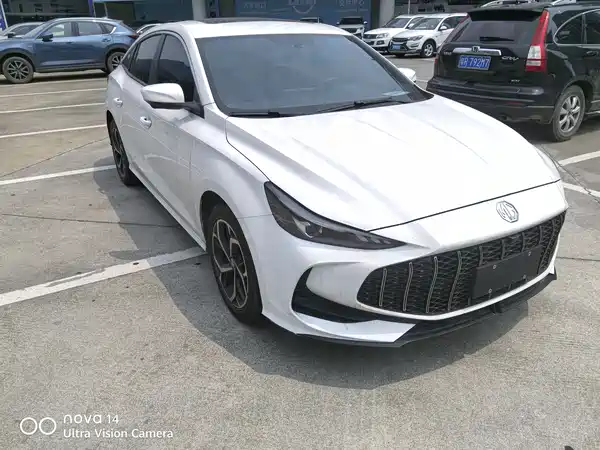 MG MG5 2025