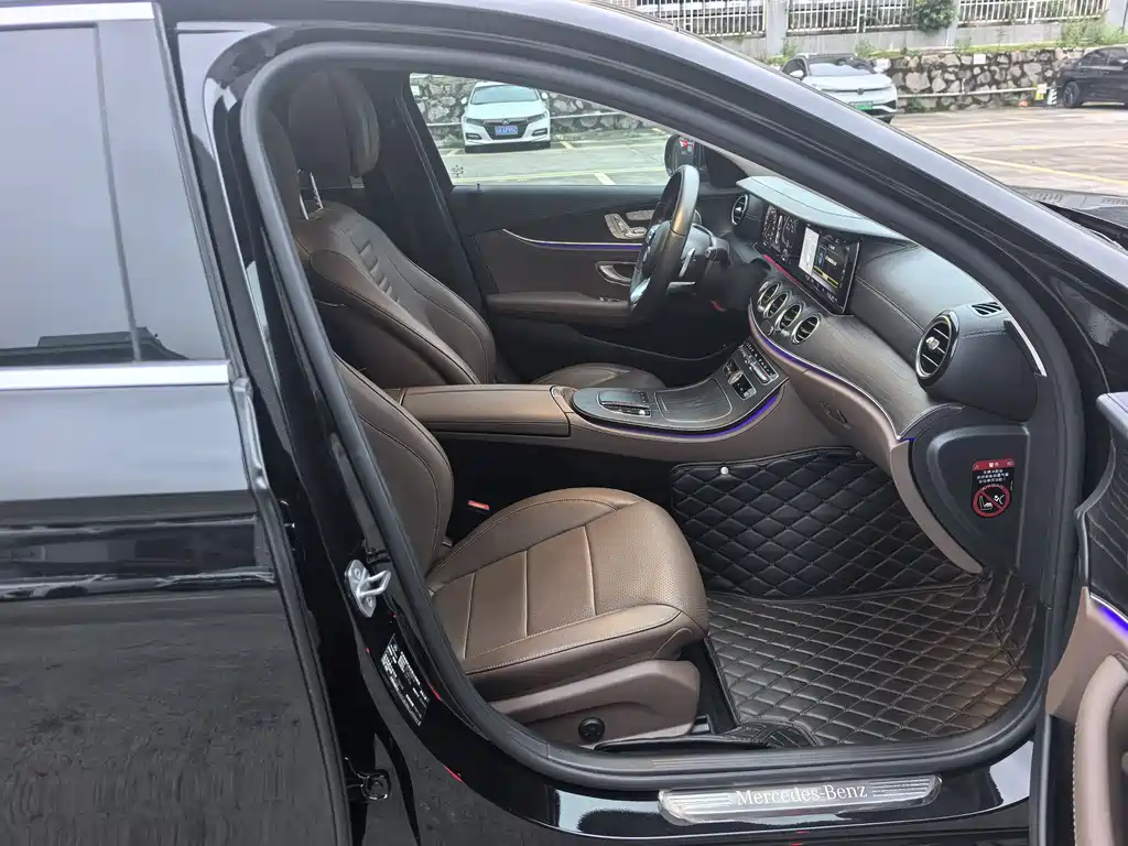 Mercedes-Benz E-Class 2020 — фото 10
