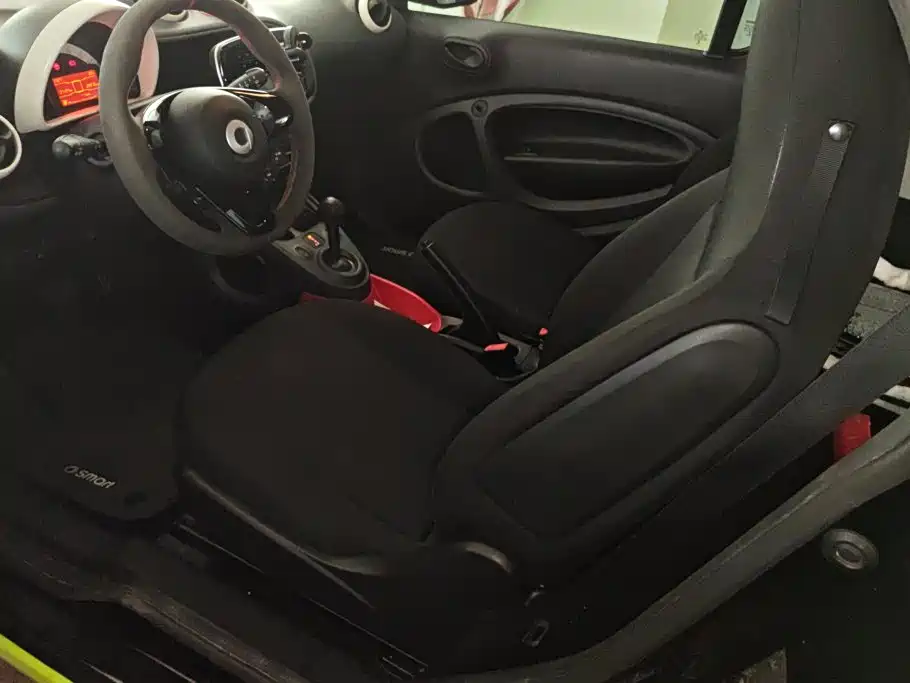 smart fortwo 2017 — фото 11