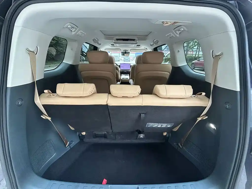 GAC Trumpchi E8 PHEV 2023 — фото 15