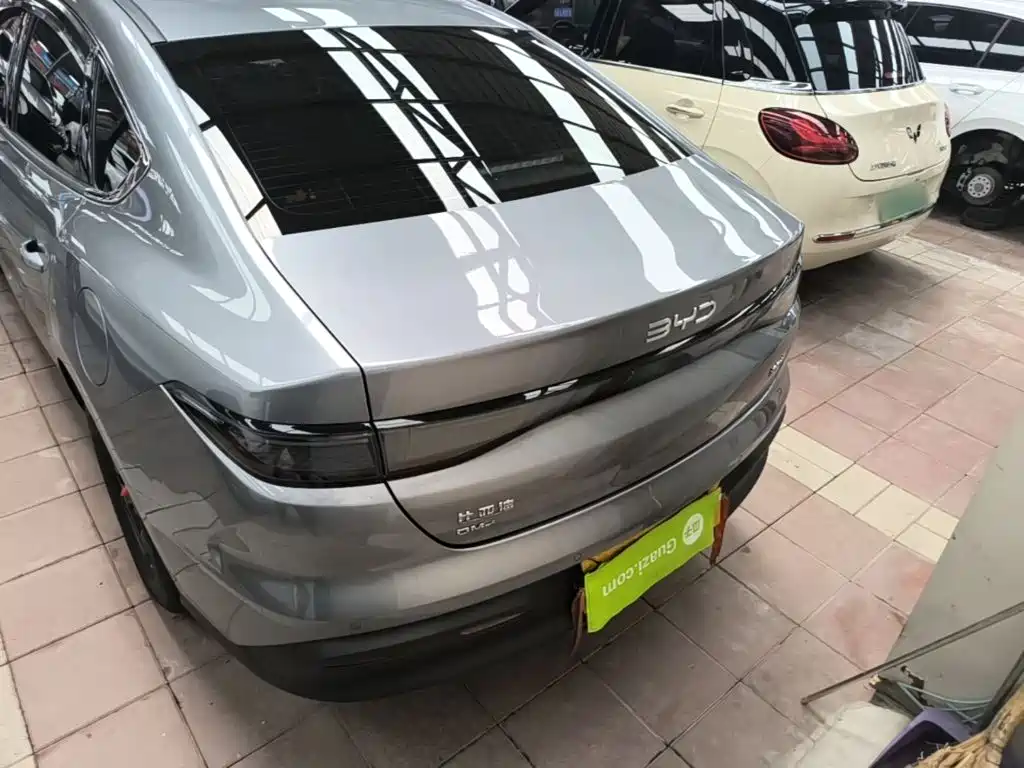 BYD Seal 05 DM-i 2025 — фото 6
