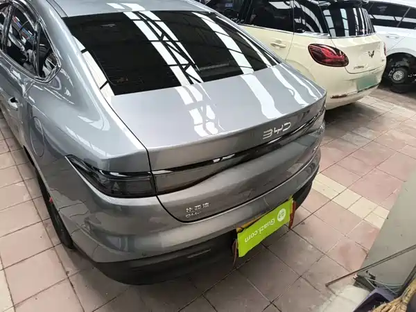 BYD Seal 05 DM-i 2025