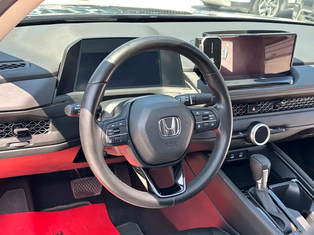 Honda Accord 2024 — фото 16