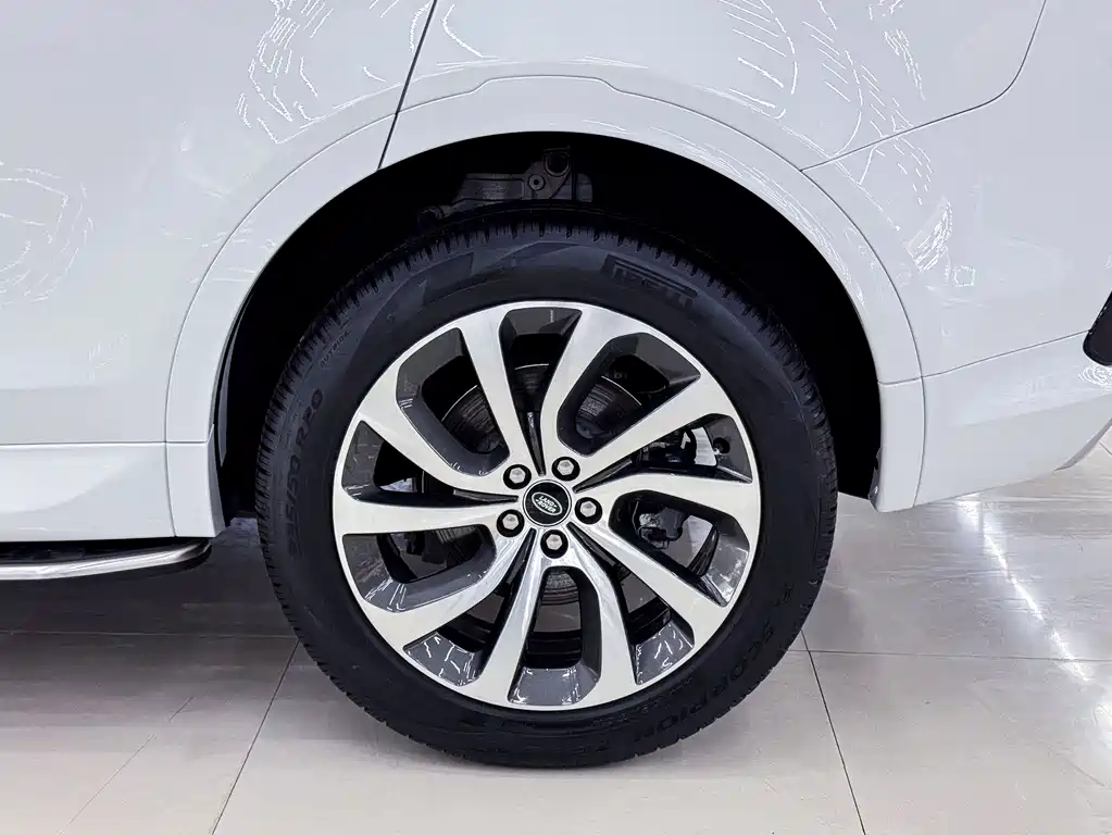 Land Rover Discovery Sport 2022 — фото 18
