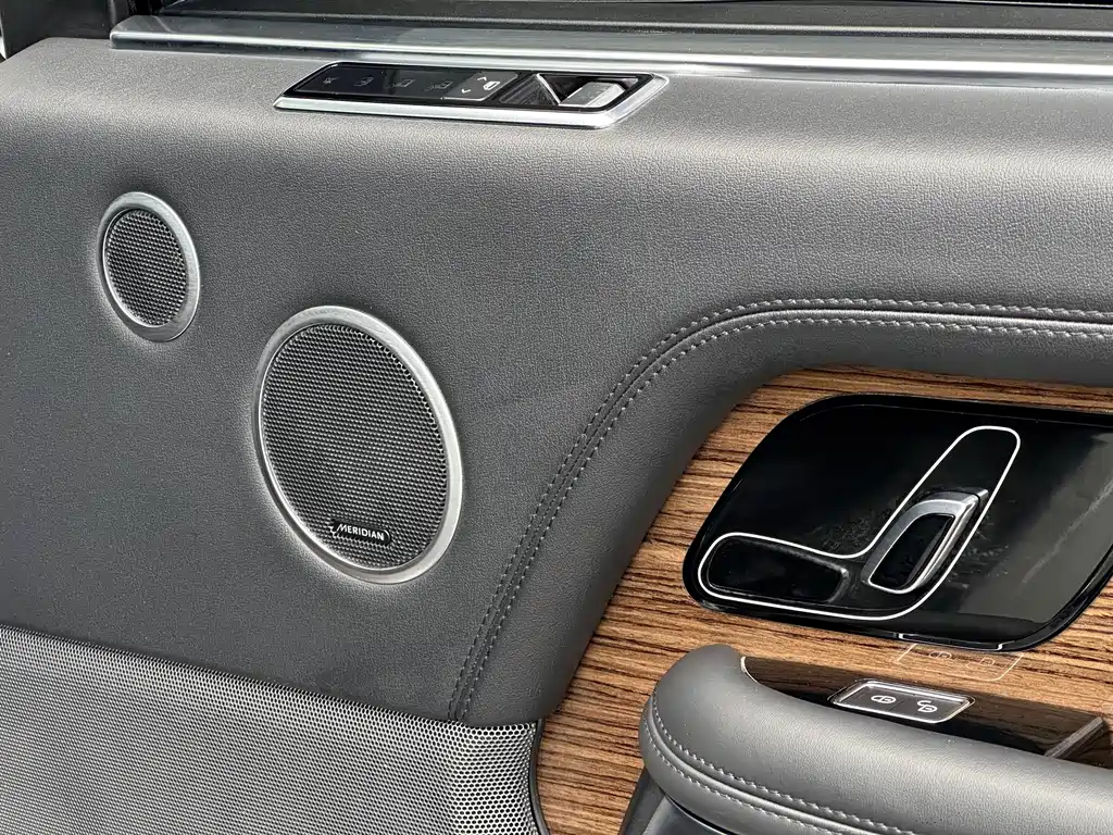 Land Rover Range Rover 2019 — фото 19