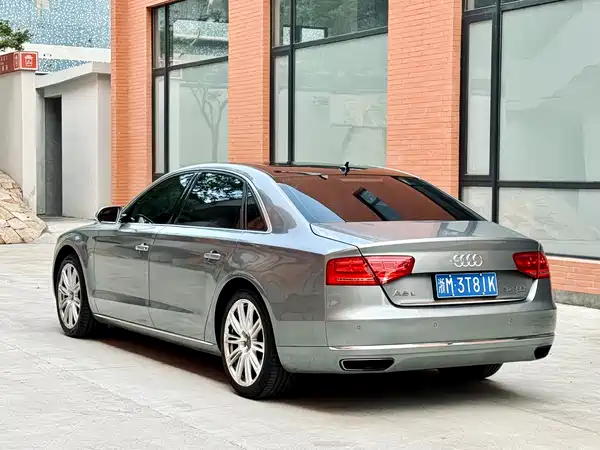Audi A8 2013