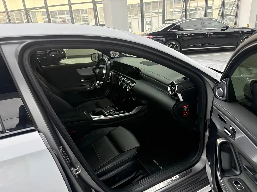 Mercedes-Benz A-Class AMG 2021 — фото 9