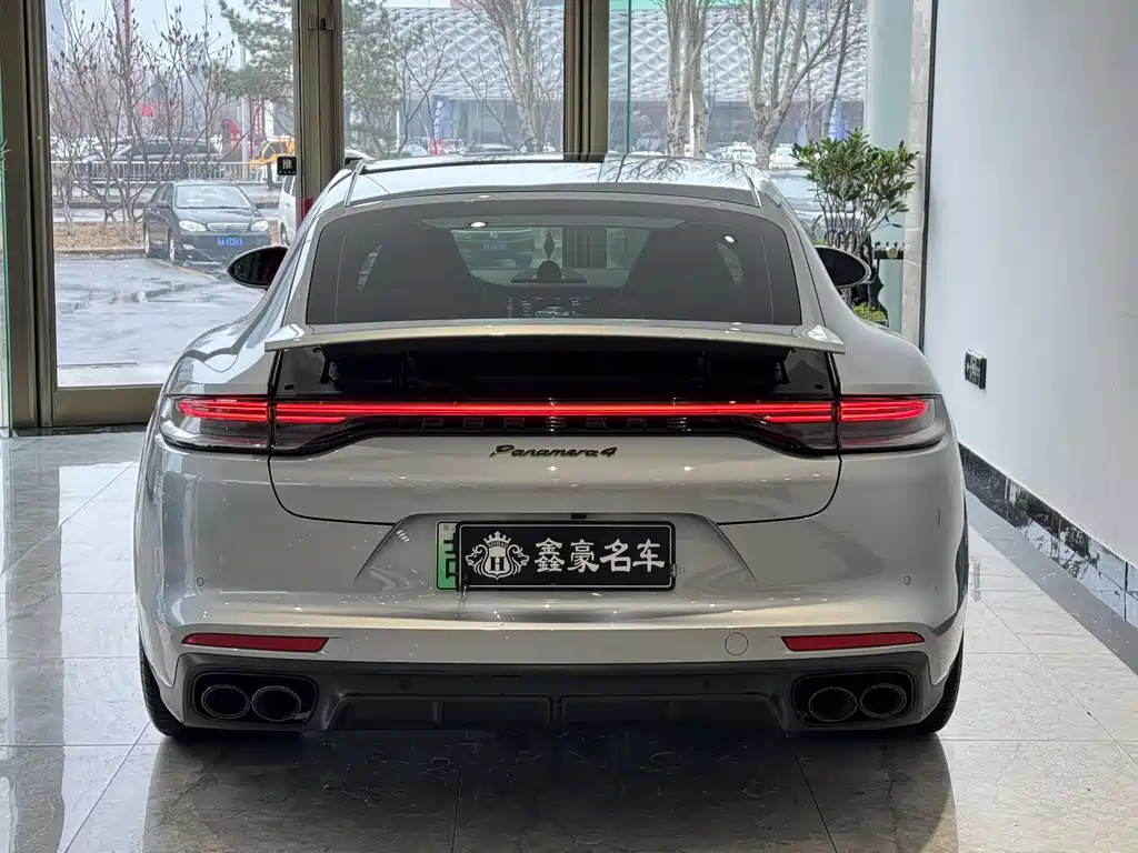 Porsche Panamera Hybrid 2022 — фото 23