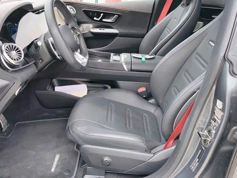 Mercedes-Benz EQE AMG 2025 — фото 3