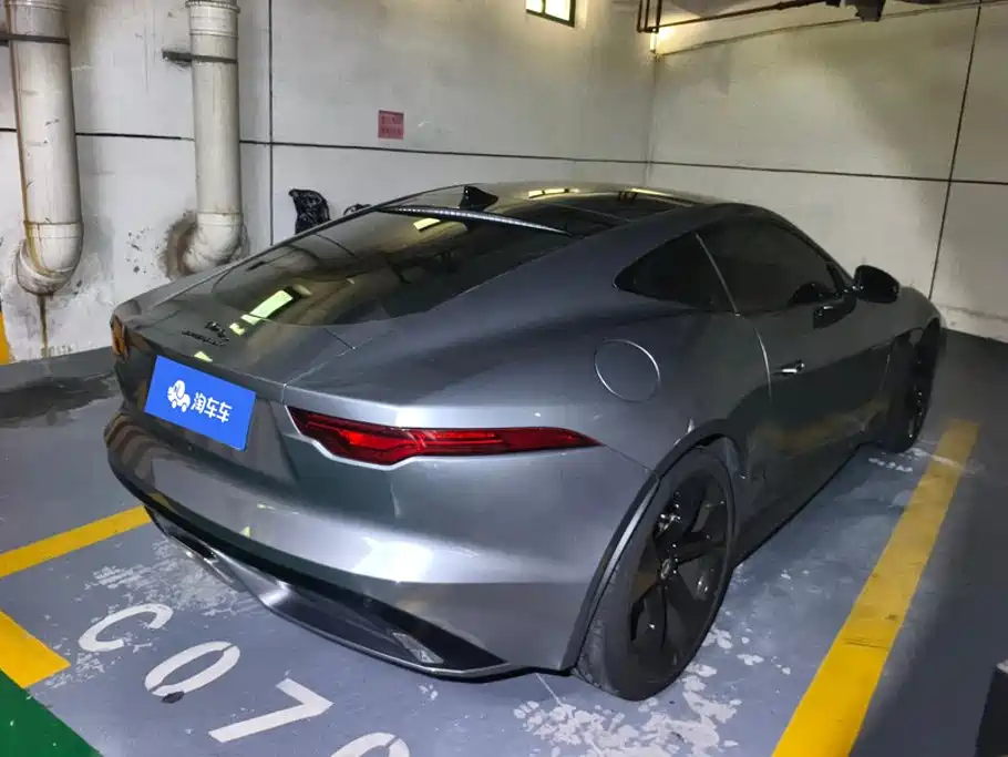 Jaguar F-TYPE 2024 — фото 3