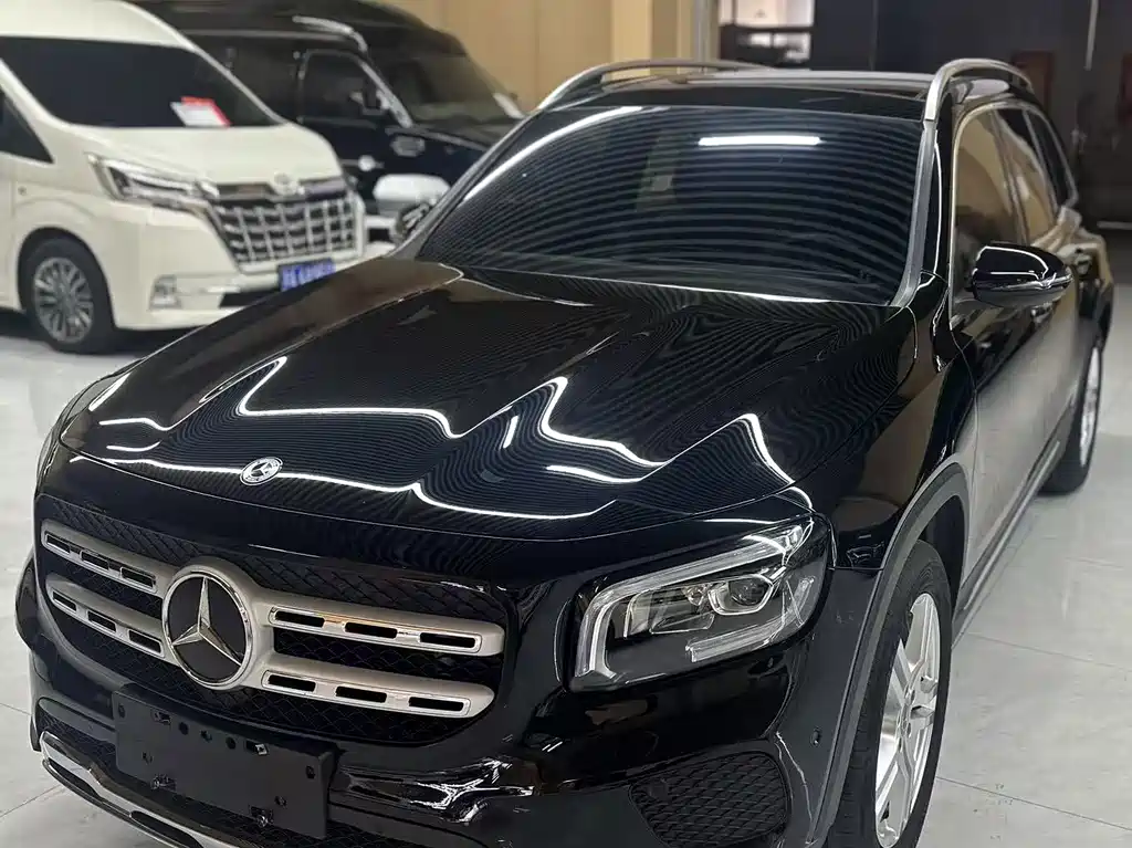 Mercedes-Benz GLB 2021