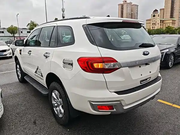 Ford Everest 2018