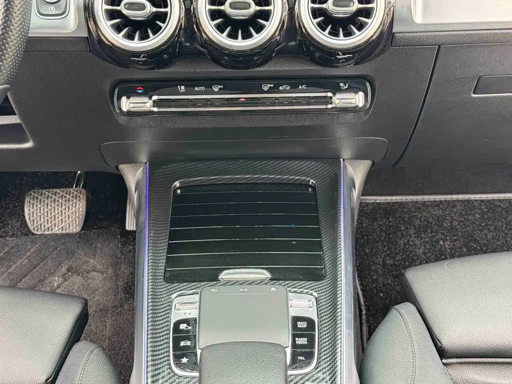 Mercedes-Benz GLB 2020 — фото 20