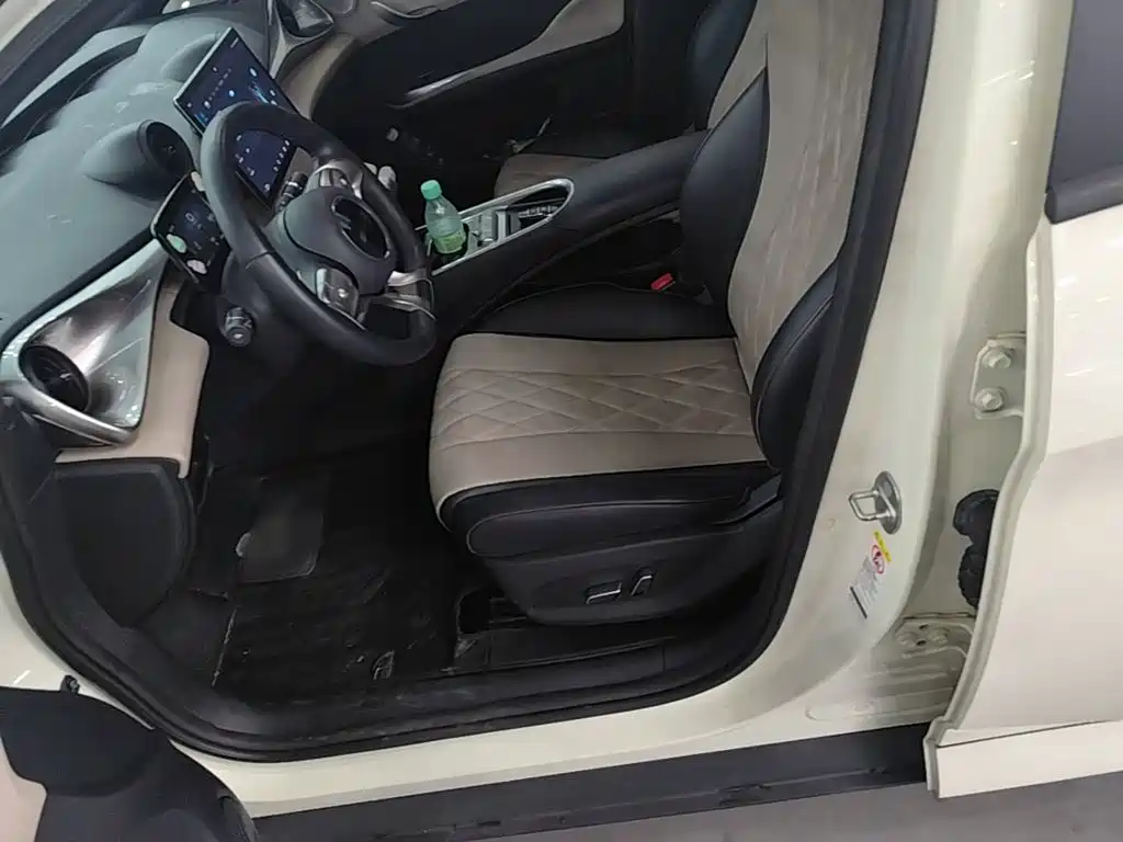 BYD Dolphin 2022 — фото 15