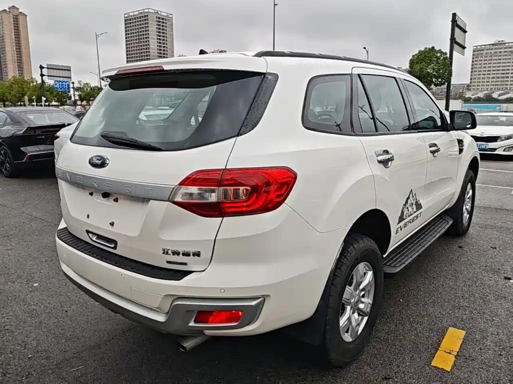 Ford Everest 2018 — фото 7