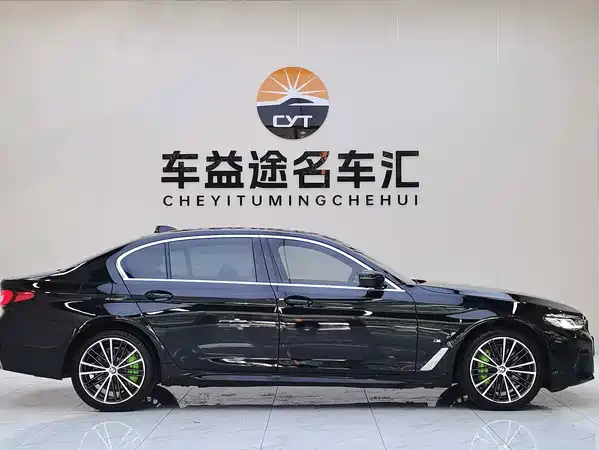 BMW 5 Series 2022