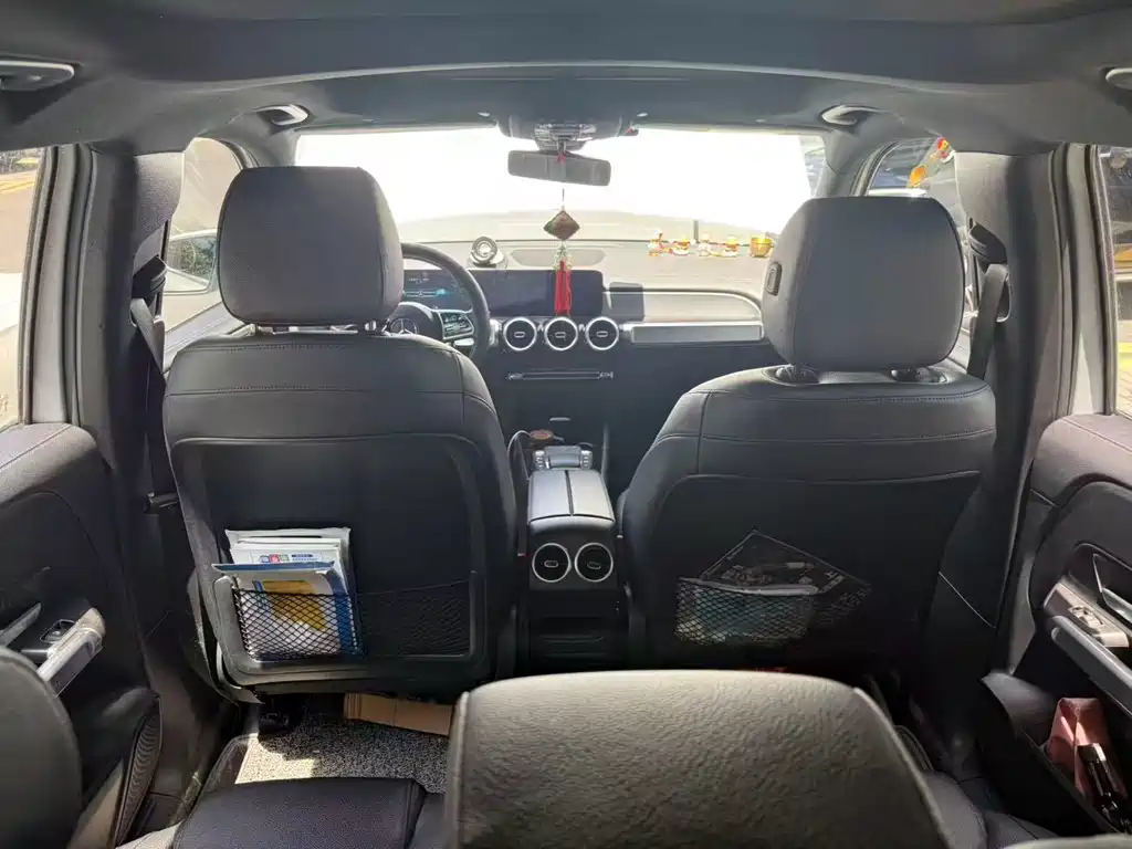 Mercedes-Benz GLB 2021