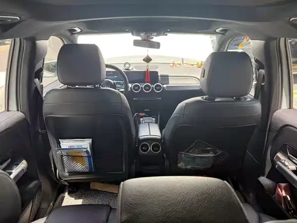 Mercedes-Benz GLB 2021