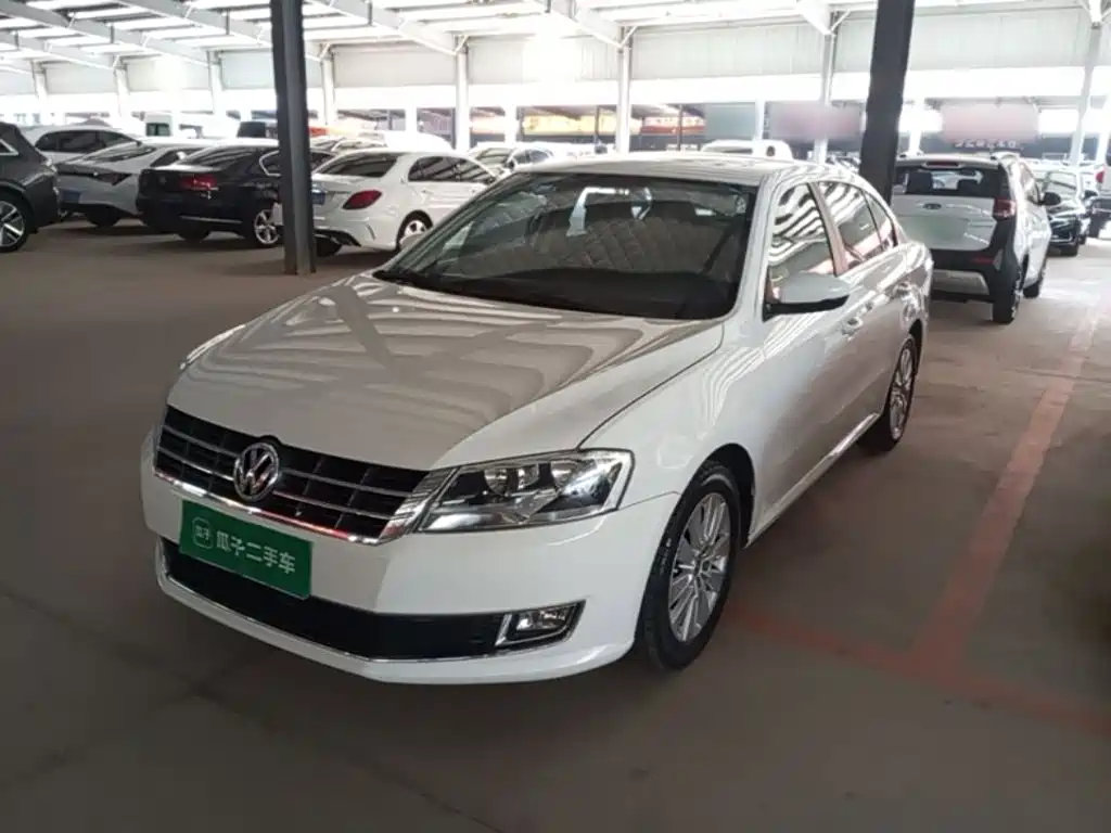 Volkswagen Lavida 2015