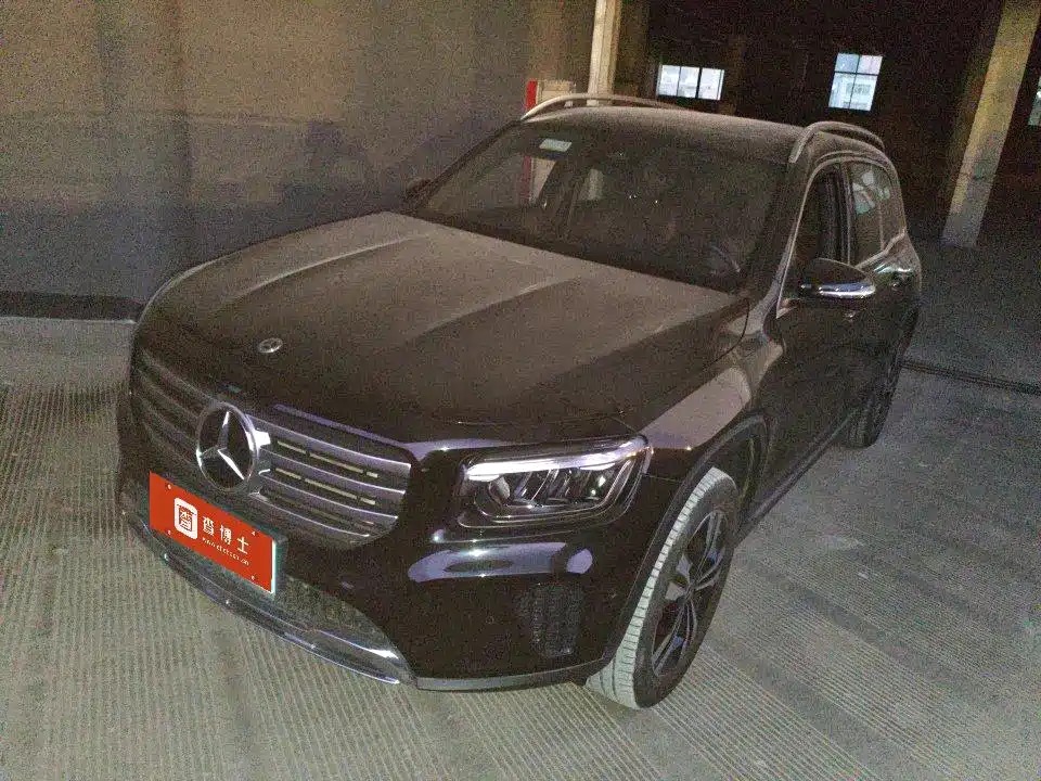 Mercedes-Benz GLB 2023 — фото 1