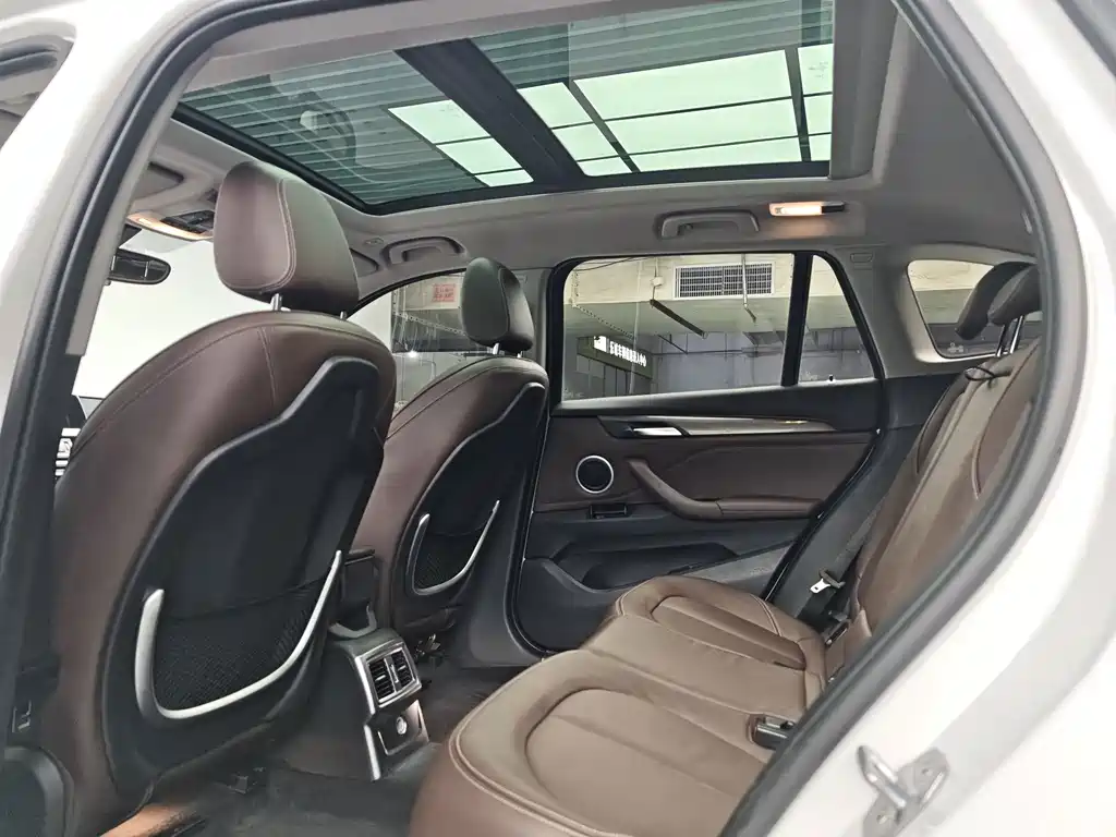 BMW X1 New Energy 2018 — фото 10
