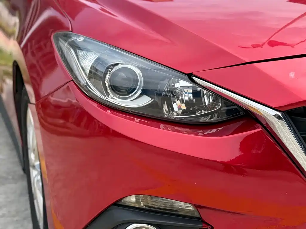 Mazda 3 Axela 2014 — фото 18