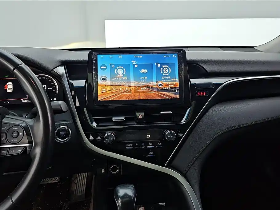 Toyota Camry 2022 — фото 13