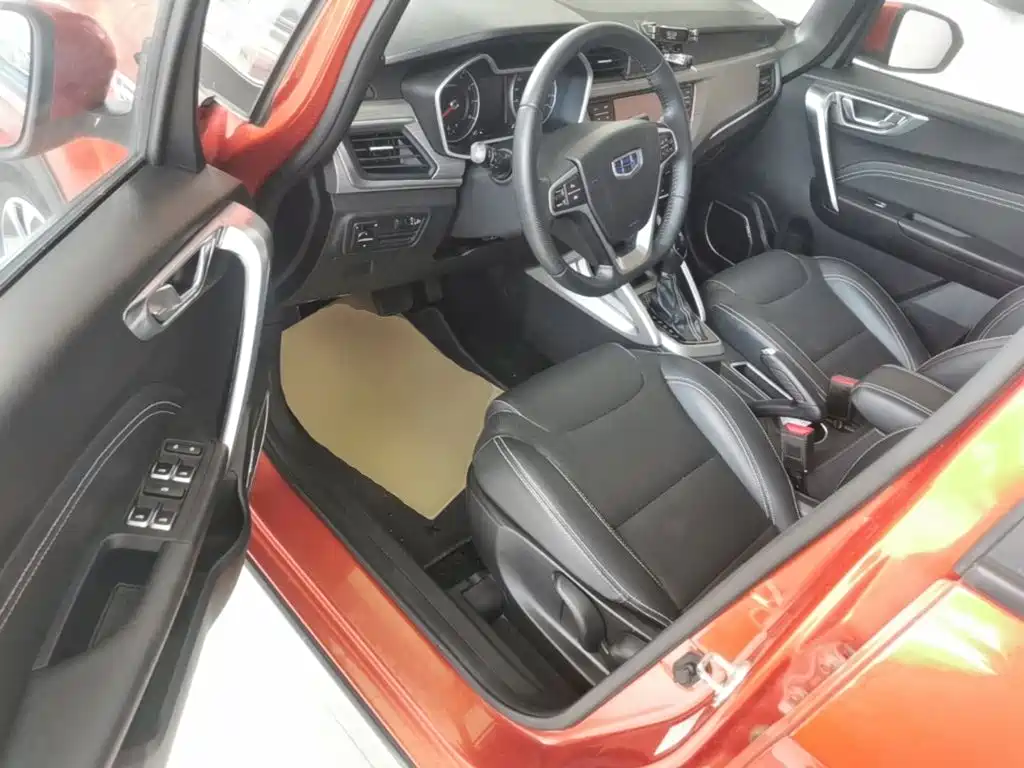 Geely Vision X3 2018 — фото 16