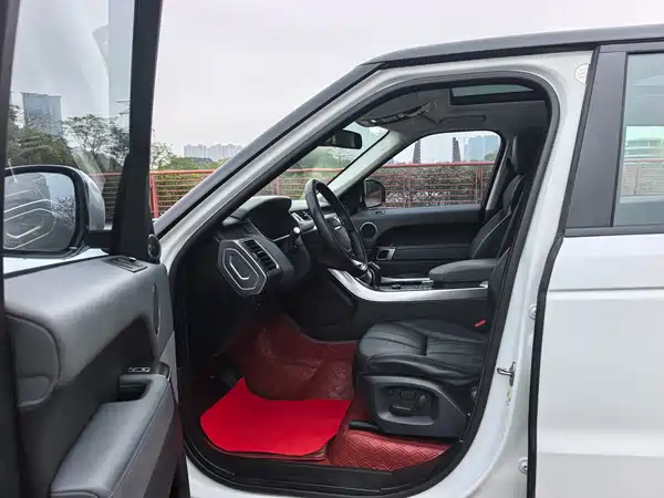 Land Rover Range Rover Sport 2015