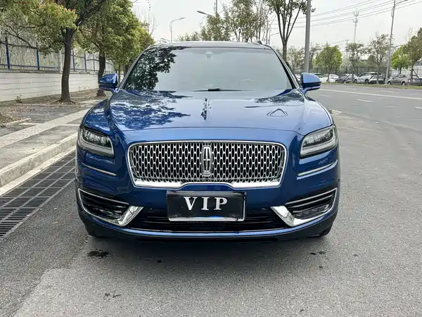 Lincoln Nautilus 2021