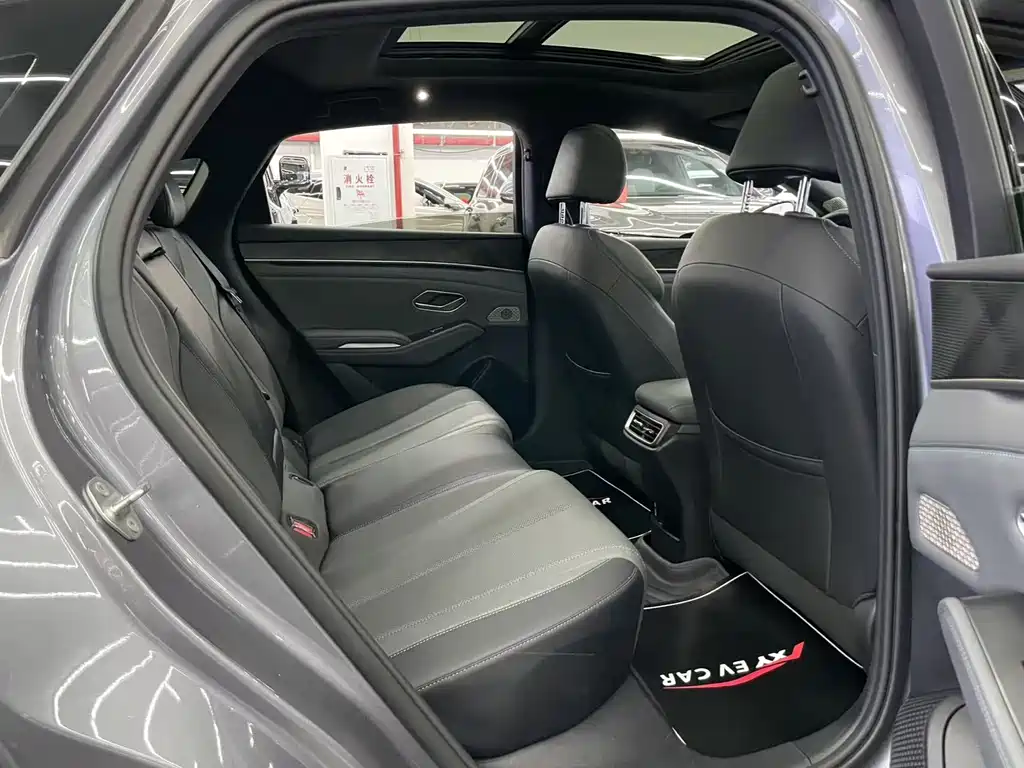 BYD Qin L 2025 — фото 10
