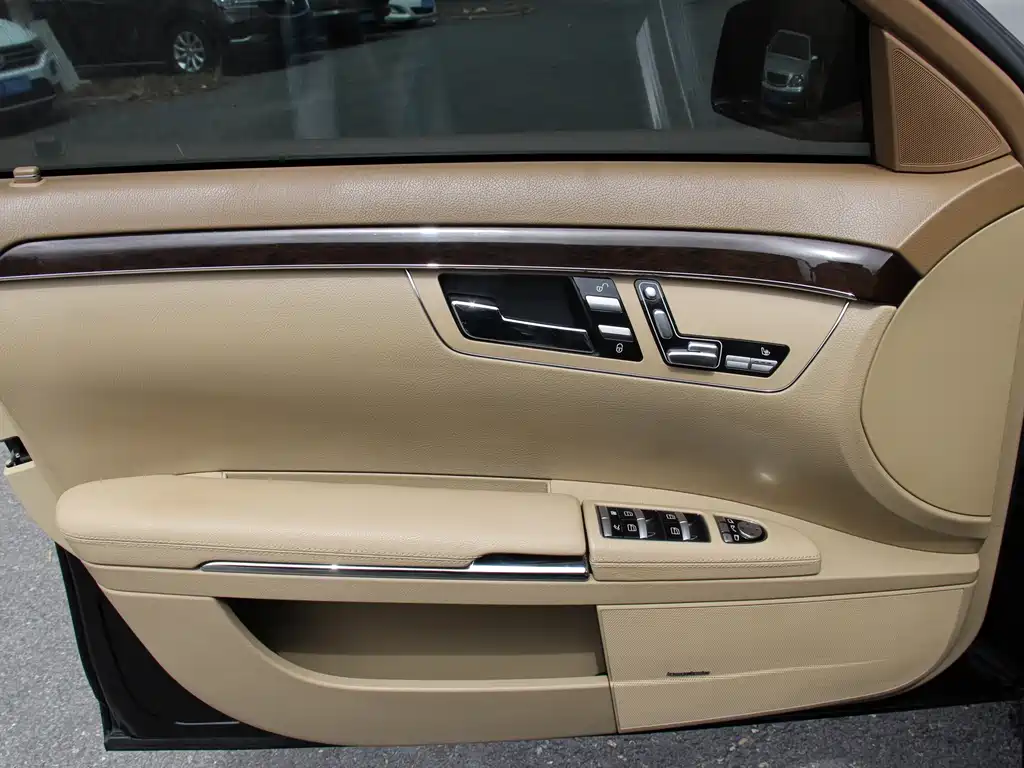 Mercedes-Benz S-Class 2011 — фото 10