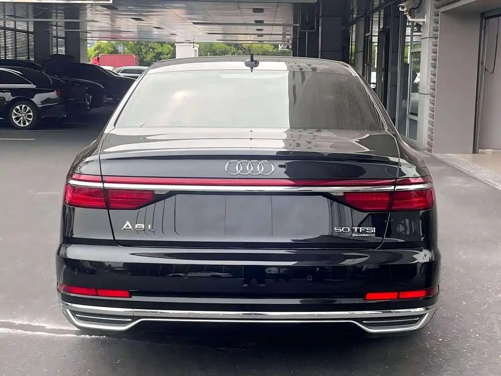 Audi A8 2021