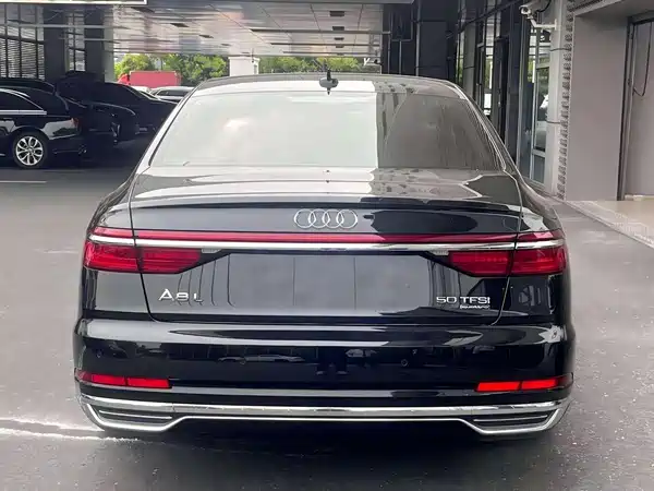 Audi A8 2021