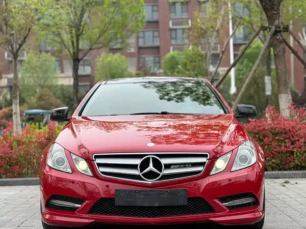 Mercedes-Benz E-Class 2012
