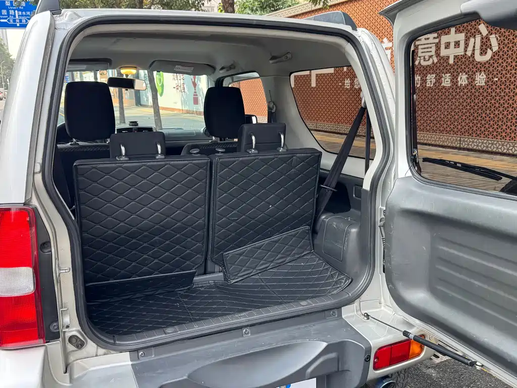 Suzuki Jimny 2016 — фото 14