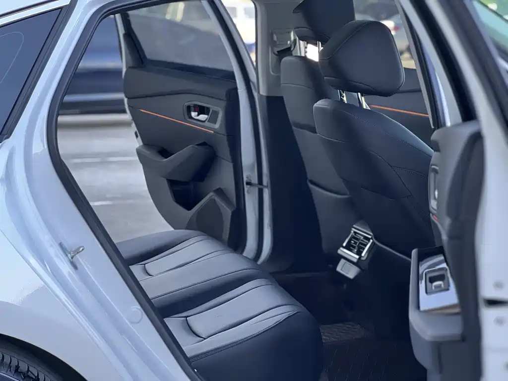 Honda Accord 2024 — фото 12
