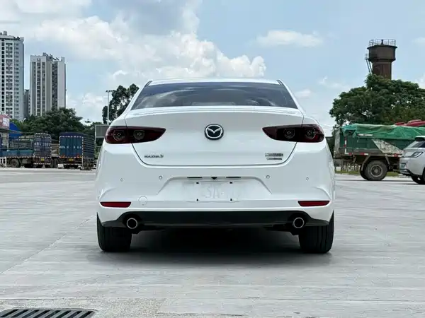 Mazda 3 Axela 2021