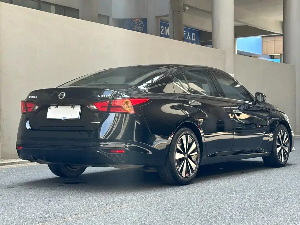 Nissan Teana 2021