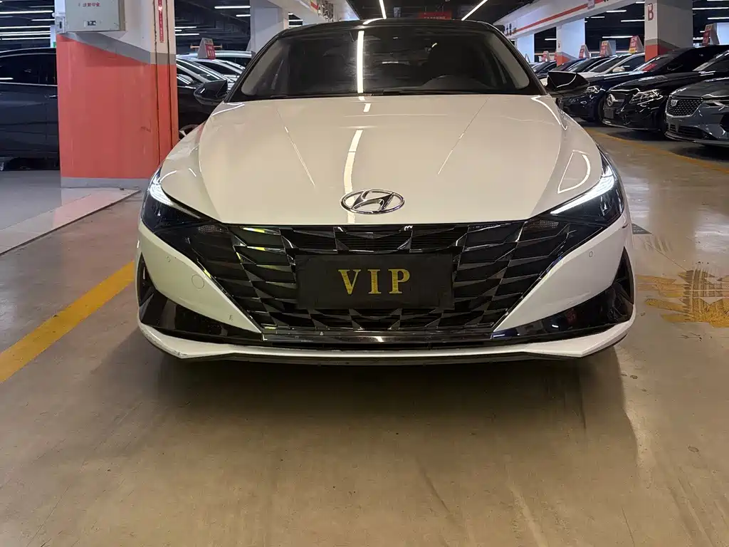 Hyundai Elantra 2021