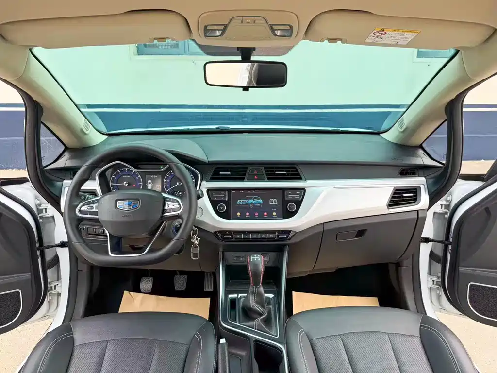 Geely Vision X3 2019 — фото 9