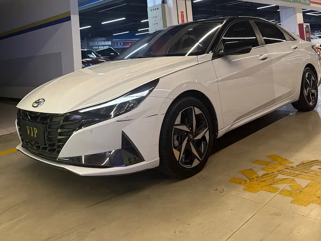 Hyundai Elantra 2021