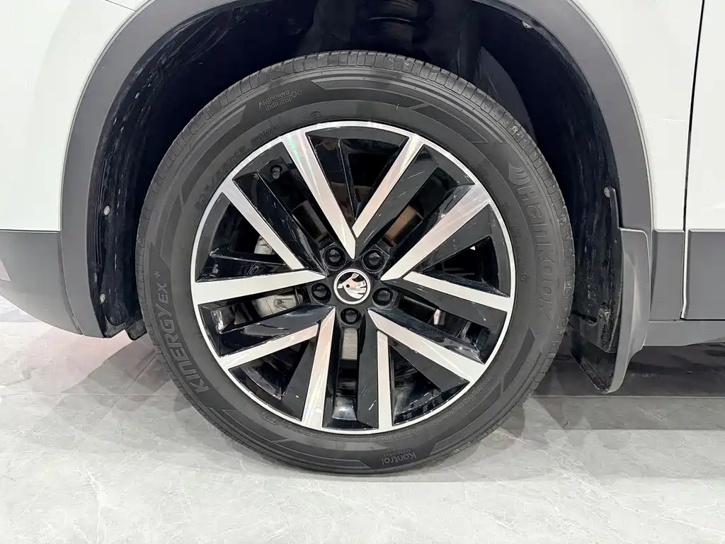 Skoda Kamiq 2023 — фото 11