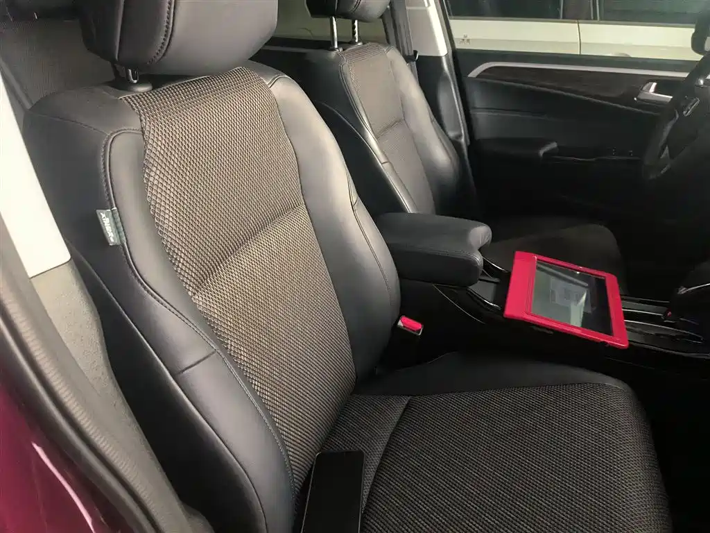 Honda Jade 2017 — фото 25