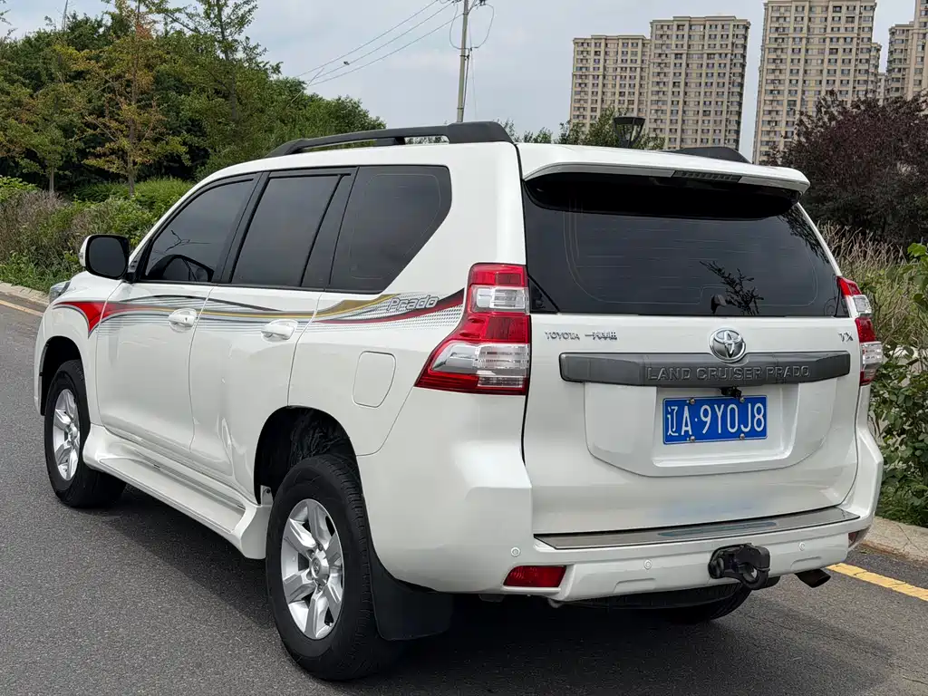 Toyota Prado 2016 — фото 8