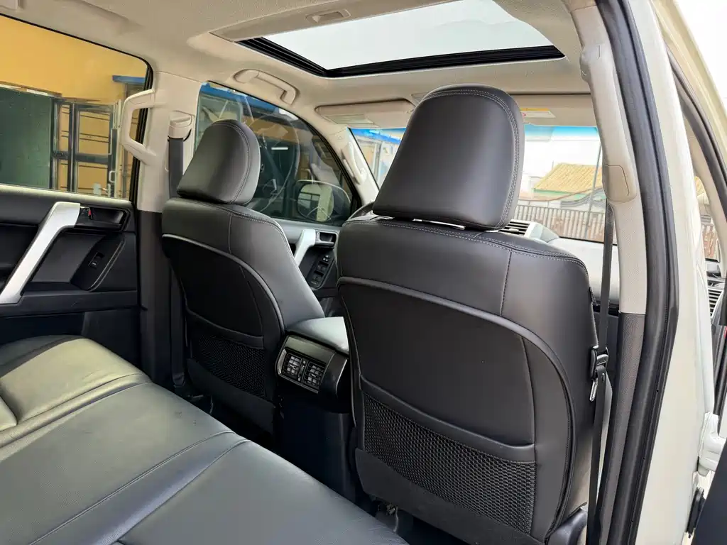Toyota Prado 2016 — фото 19