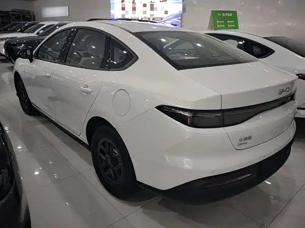 BYD Seal 05 DM-i 2026