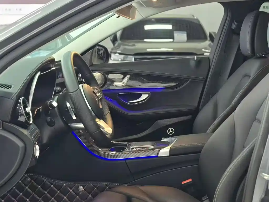 Mercedes-Benz C-Class 2020