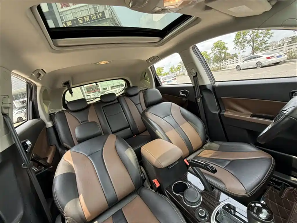 GAC Trumpchi GS5 Super 2015 — фото 22